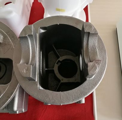 Высококачественный корпус трансмиссии из чугуна с песчаным литьем OEM для вилочного погрузчика